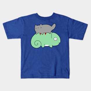 Chameleon and Tiny Cat Kids T-Shirt